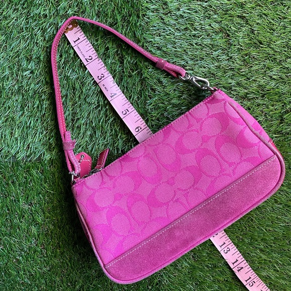Pink Coach demi purse - Picture 13 of 17